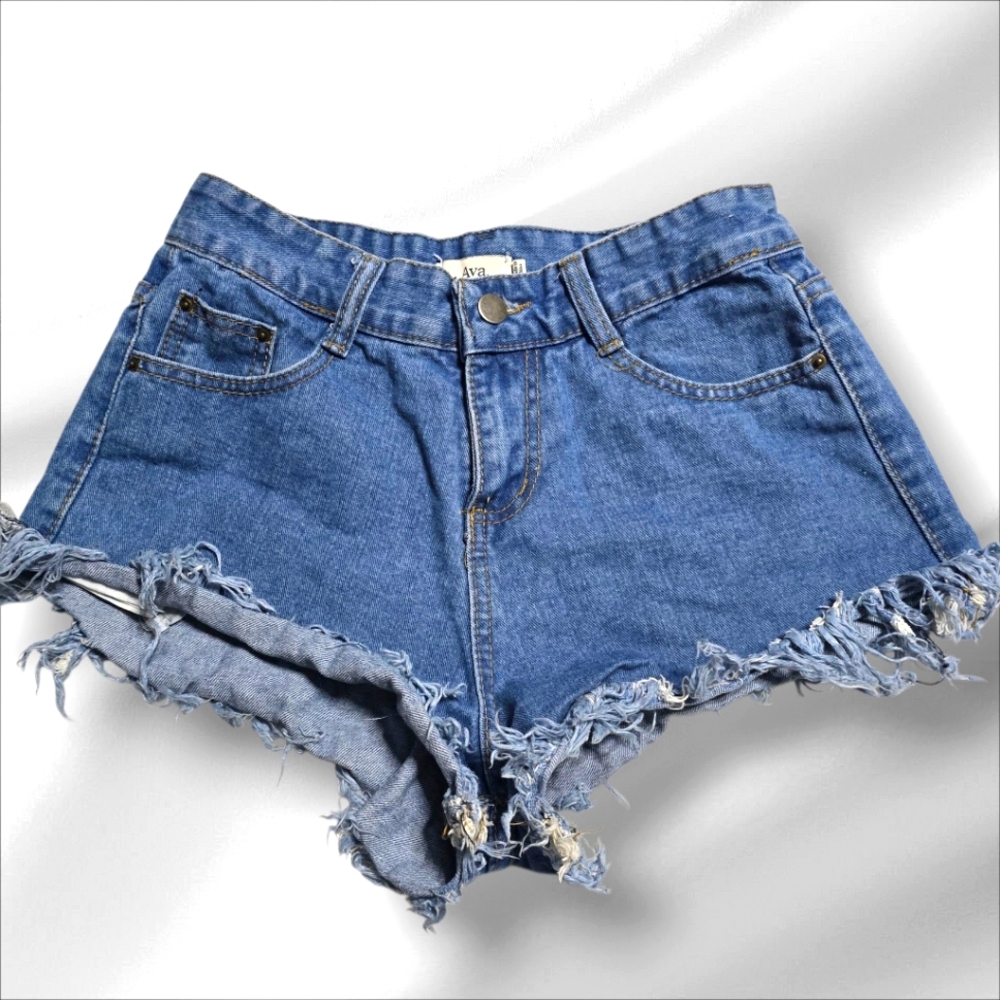 Ava Jean Shorts Size 10 Cut Off Hi-rise High Waist Denim Distressed Fringe Look